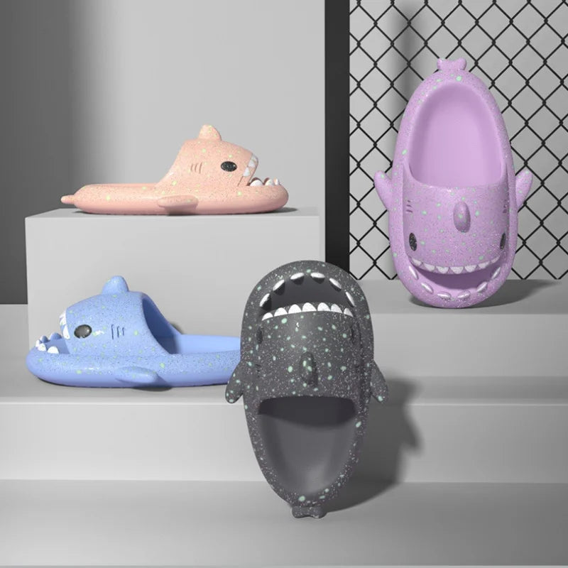 Pantoufles hommes et femmes à semelles épaisses antidérapantes lumineuses, pour salle de bain et l'extérieur