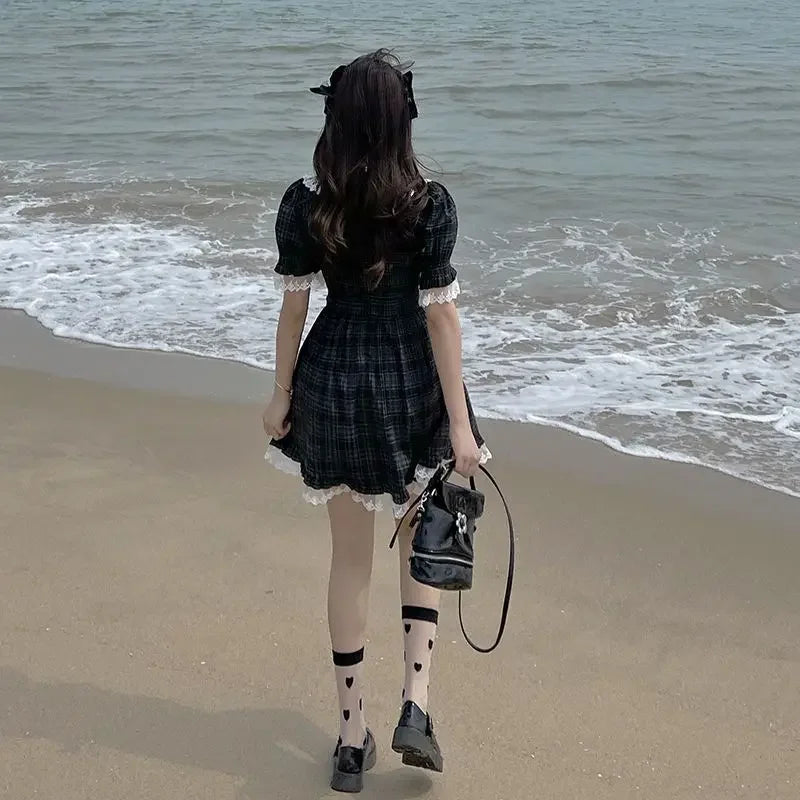 Robes noires mini avec manches Puff Black Dresses Puff Sleeve Women Lolita Girlish Designer