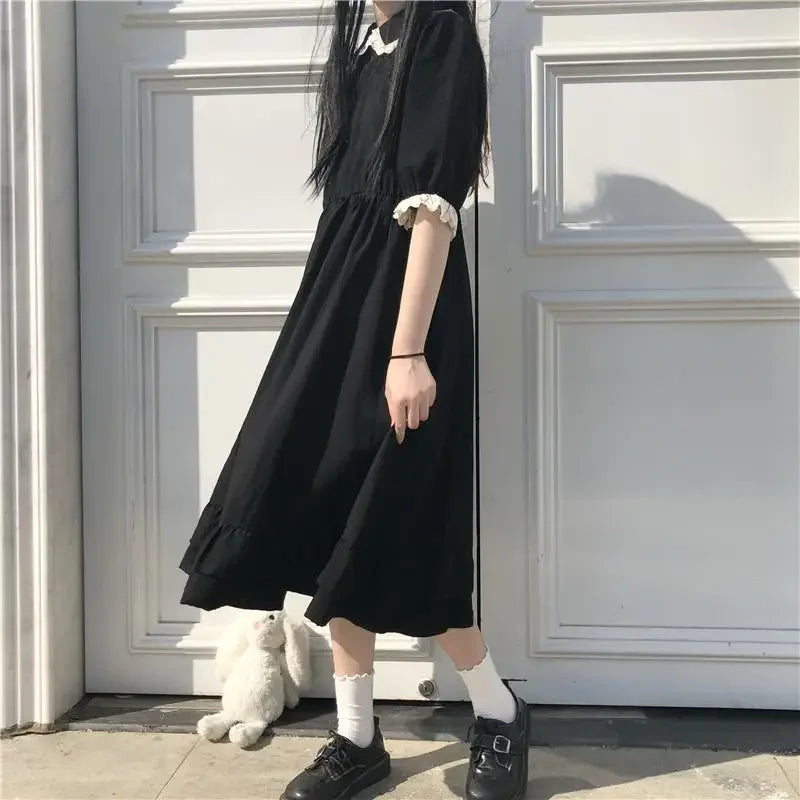 Robes noires mini avec manches Puff Black Dresses Puff Sleeve Women Lolita Girlish Designer