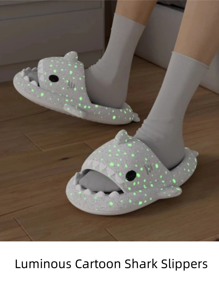 Pantoufles hommes et femmes à semelles épaisses antidérapantes lumineuses, pour salle de bain et l'extérieur