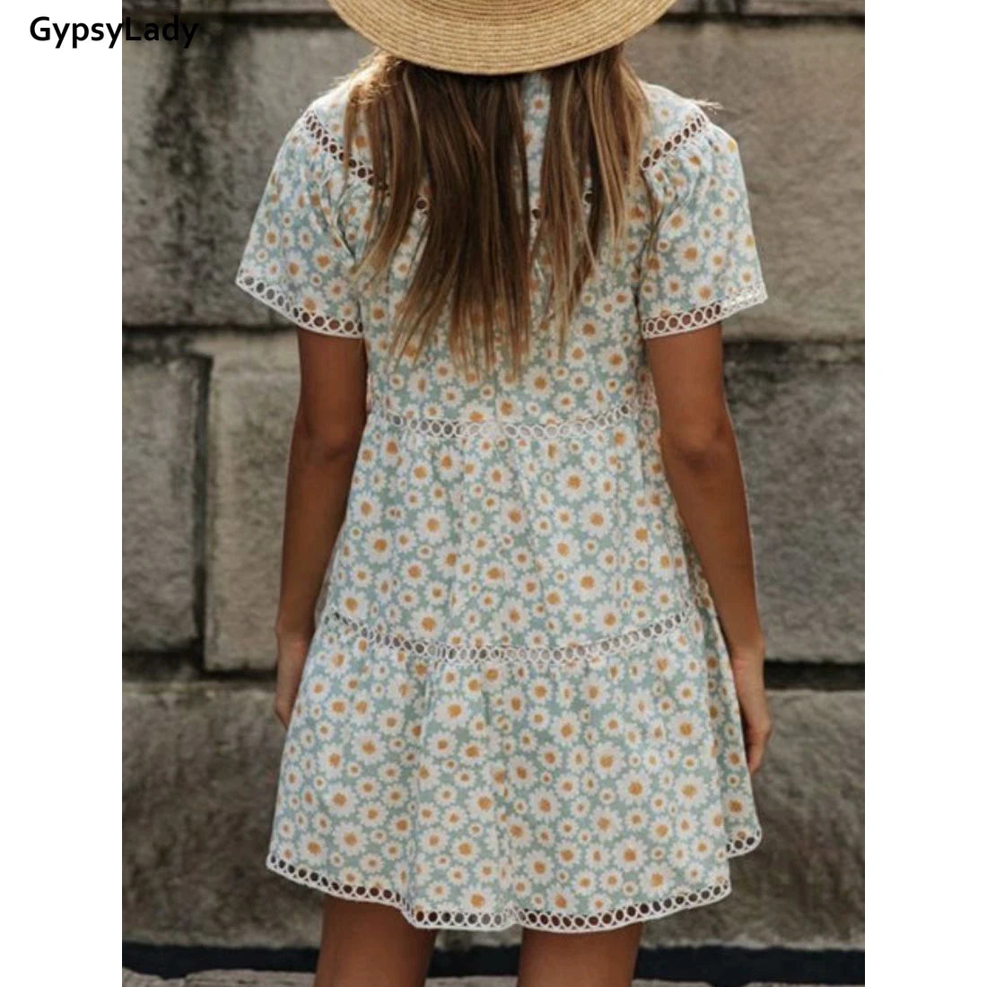 Robe mini pour été et vacances vintage