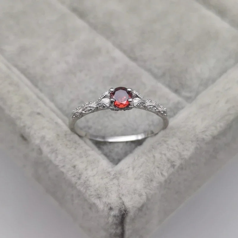 Bague en argent sterling avec zircone améthyste de style luxueux et léger pour femme de tempérament simple et tendance