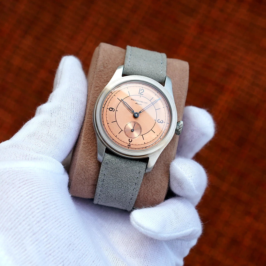 Montre Pierre Paulin à cadran saumon 50 m ,de plongée vintage à petite seconde et mécanique à aiguille 38 mm